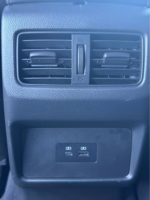 Used 2022 Nissan Rogue SV w/ SV Premium Package image 22