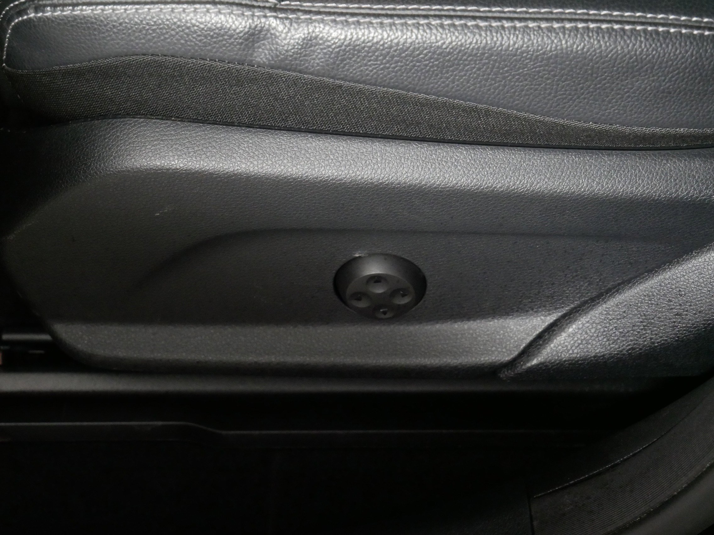 Used 2021 Mercedes-Benz GLC 300 4MATIC image 20