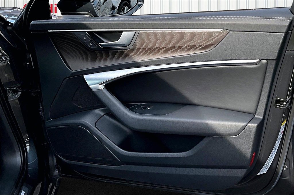 Used 2023 Audi A6 2.0T Premium w/ Convenience Package image 28