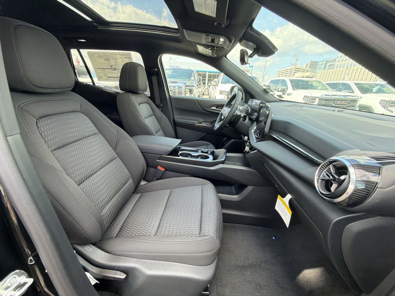 New 2027 Chevrolet Equinox LT w/ Safety and Technology Package AWD/4WD image 27
