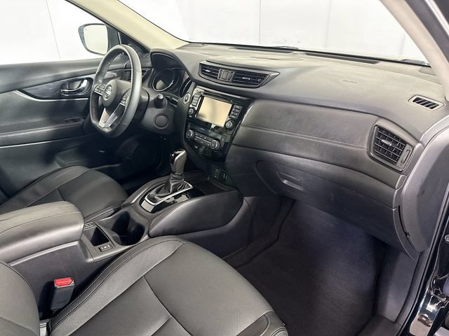 Used 2017 Nissan Rogue SL AWD/4WD image 30