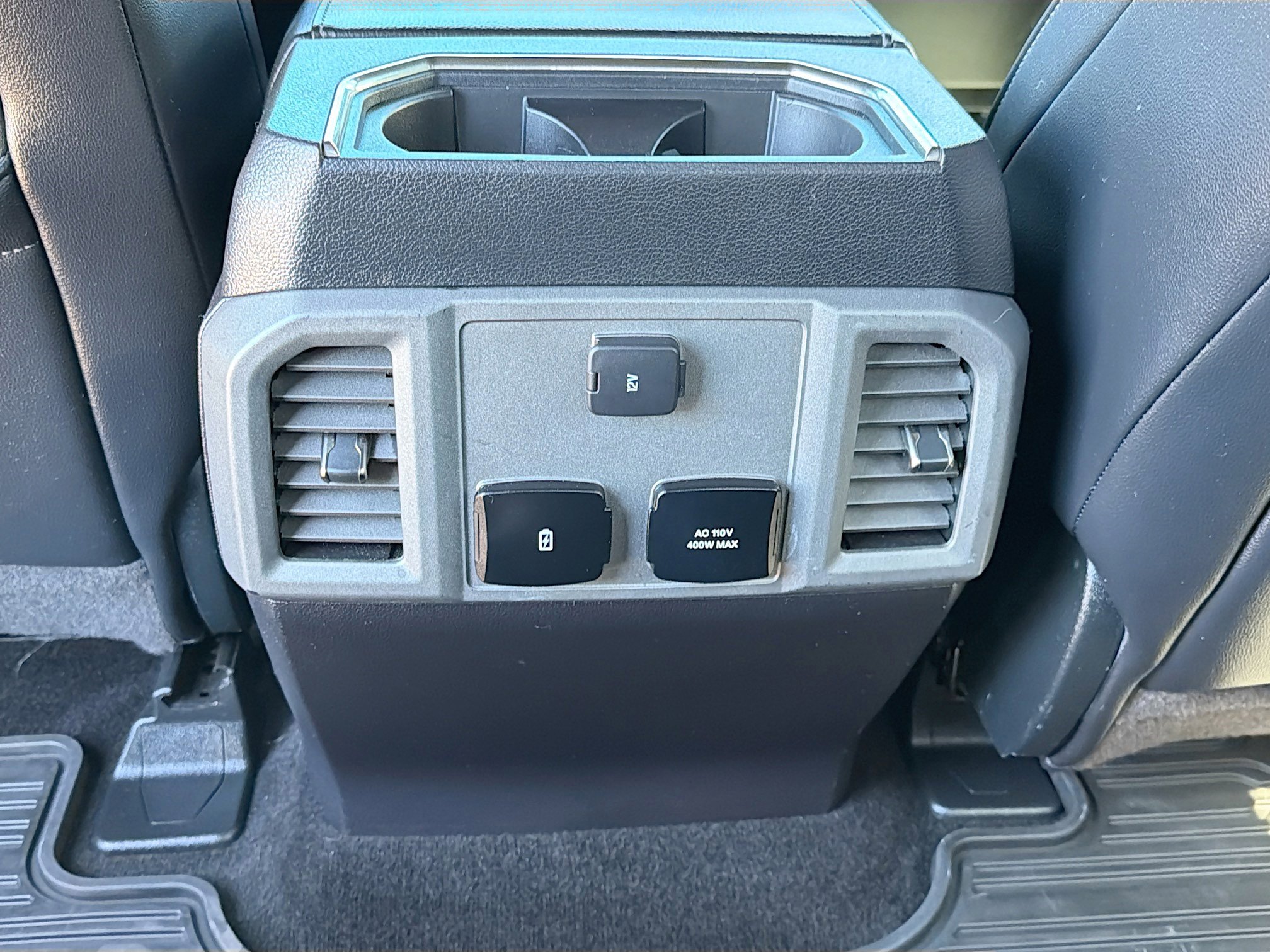 Used 2017 Ford F150 Raptor w/ Equipment Group 802A Luxury image 19