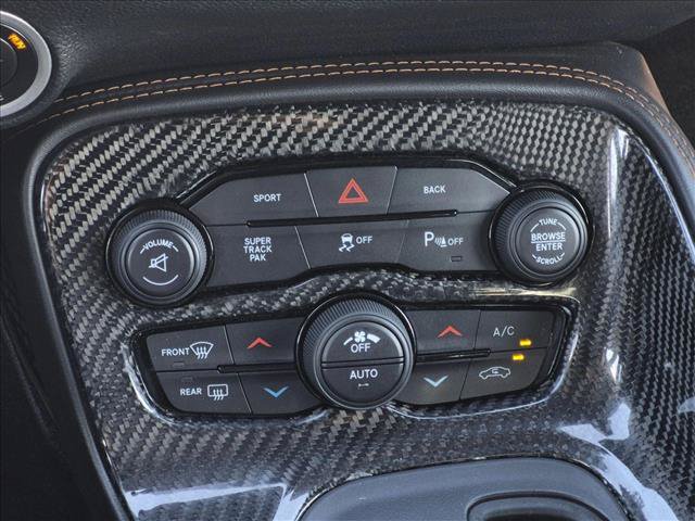 Used 2015 Dodge Challenger R/T Plus RWD image 16