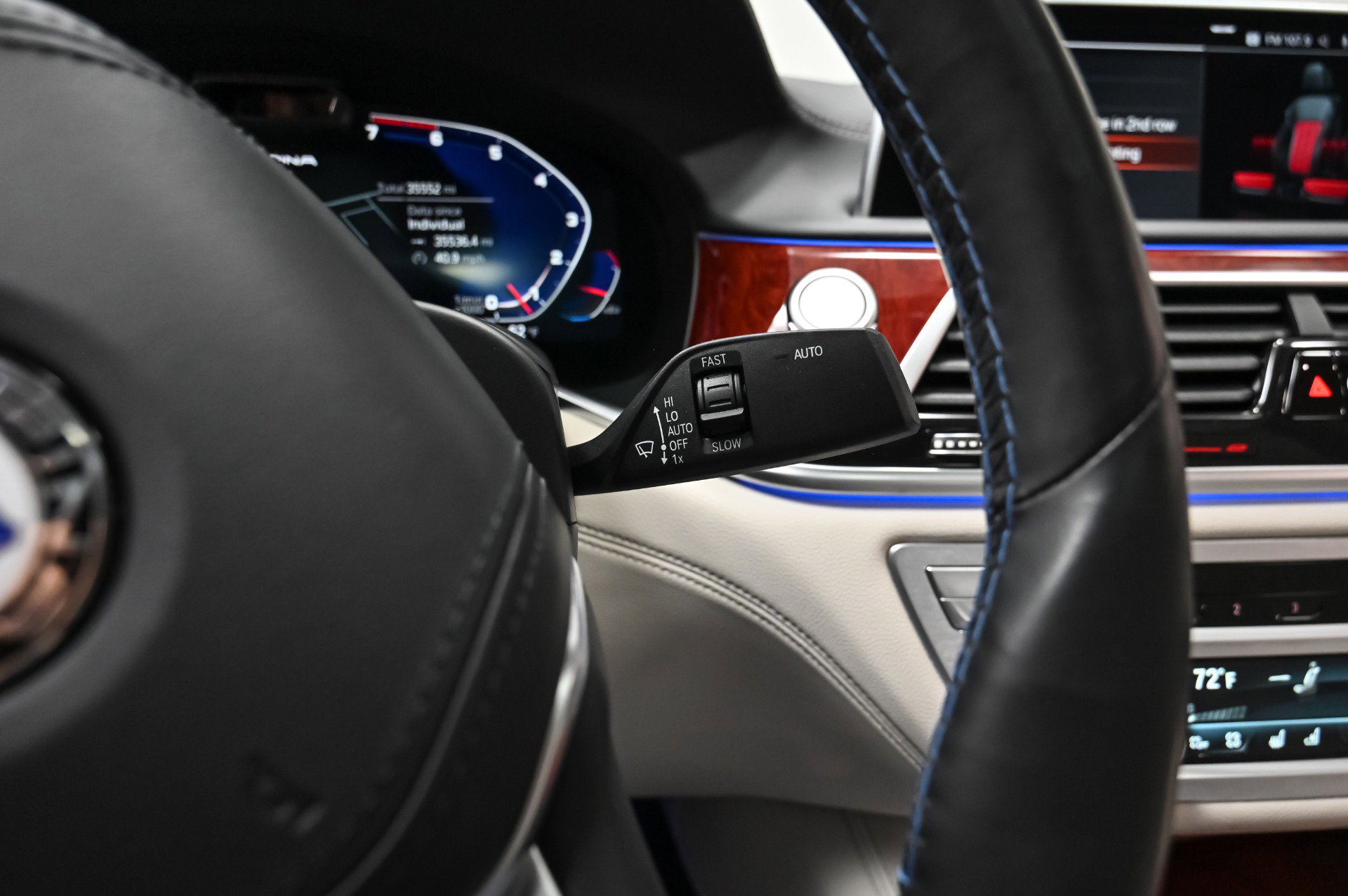 Used 2022 BMW ALPINA B7 xDrive w/ Luxury Rear Seating Package image 54