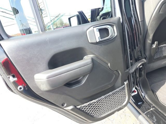 Used 2025 Jeep Wrangler Unlimited Rubicon 4xe w/ Safety Group image 43