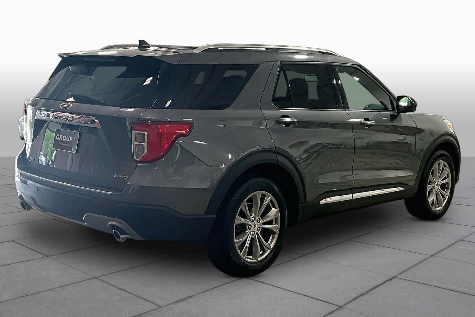 Used 2022 Ford Explorer Limited AWD/4WD image 13