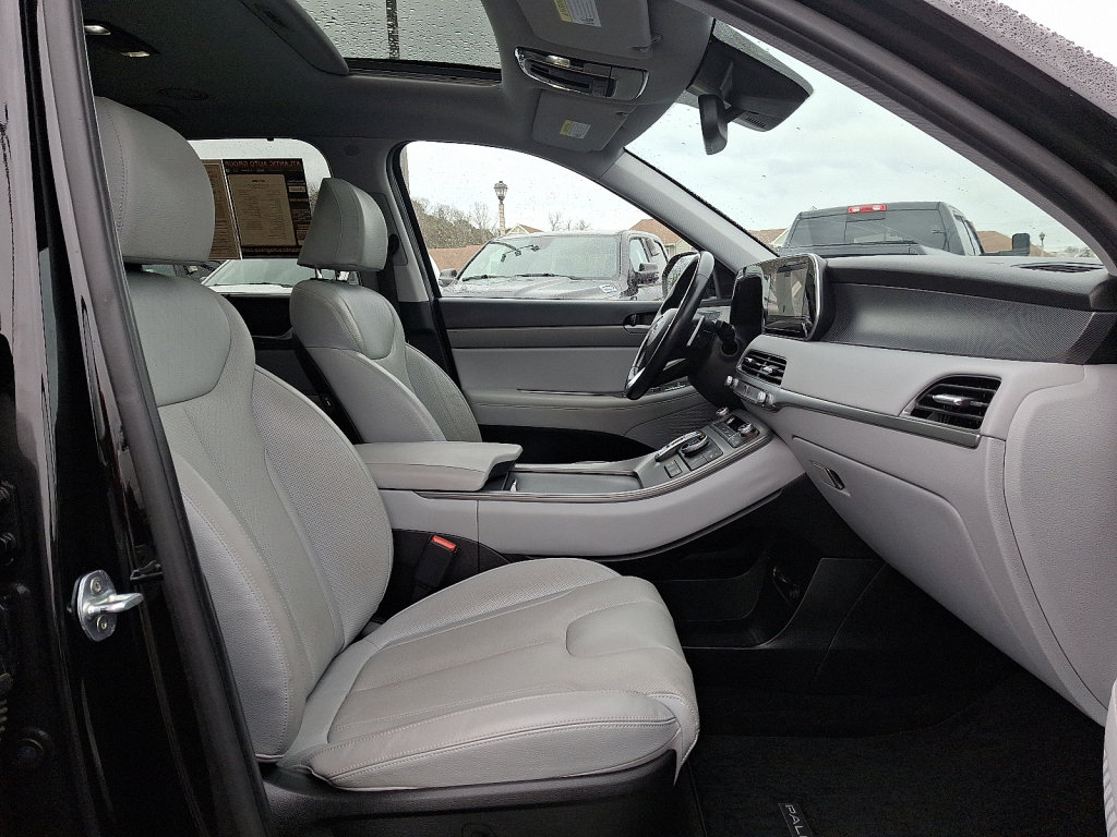 Used 2021 Hyundai Palisade SEL w/ Premium Package image 13