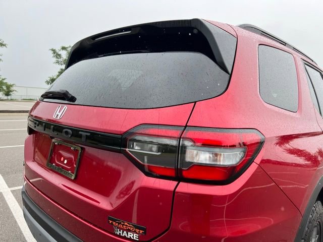 New 2025 Honda Pilot TrailSport image 9