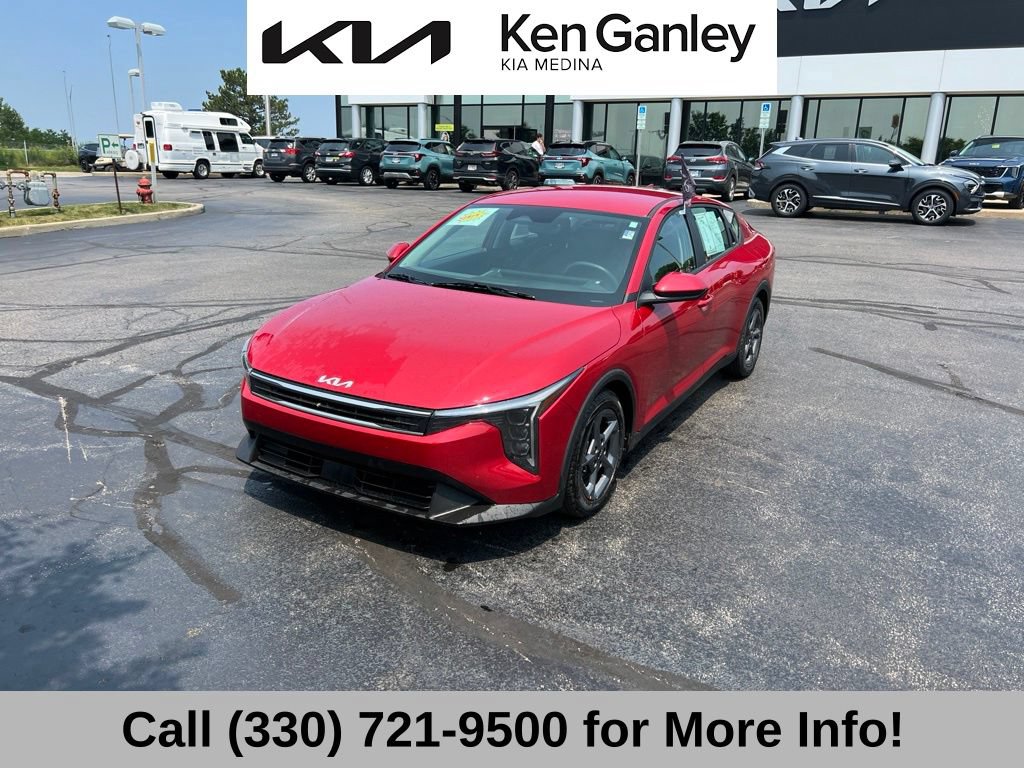 Certified 2025 Kia K4 FWD image 3