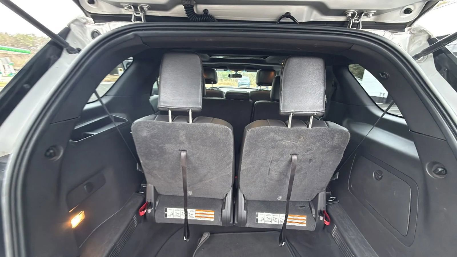 Used 2015 Ford Explorer XLT w/ Equipment Group 202A image 50