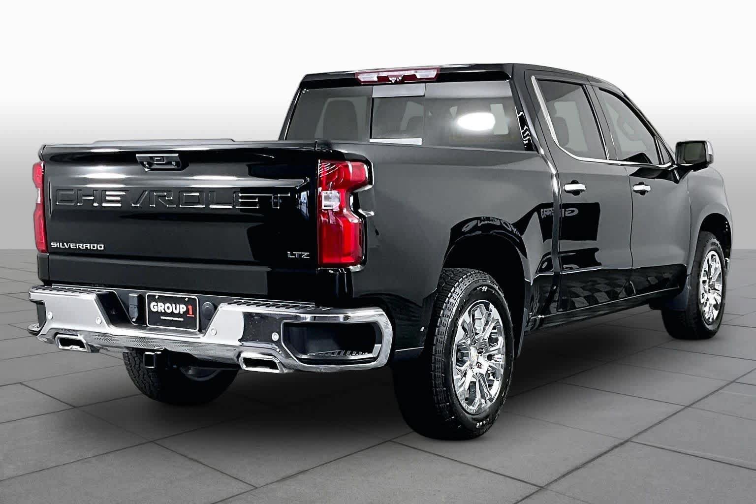 Certified 2023 Chevrolet Silverado 1500 LTZ w/ Technology Package AWD/4WD image 13