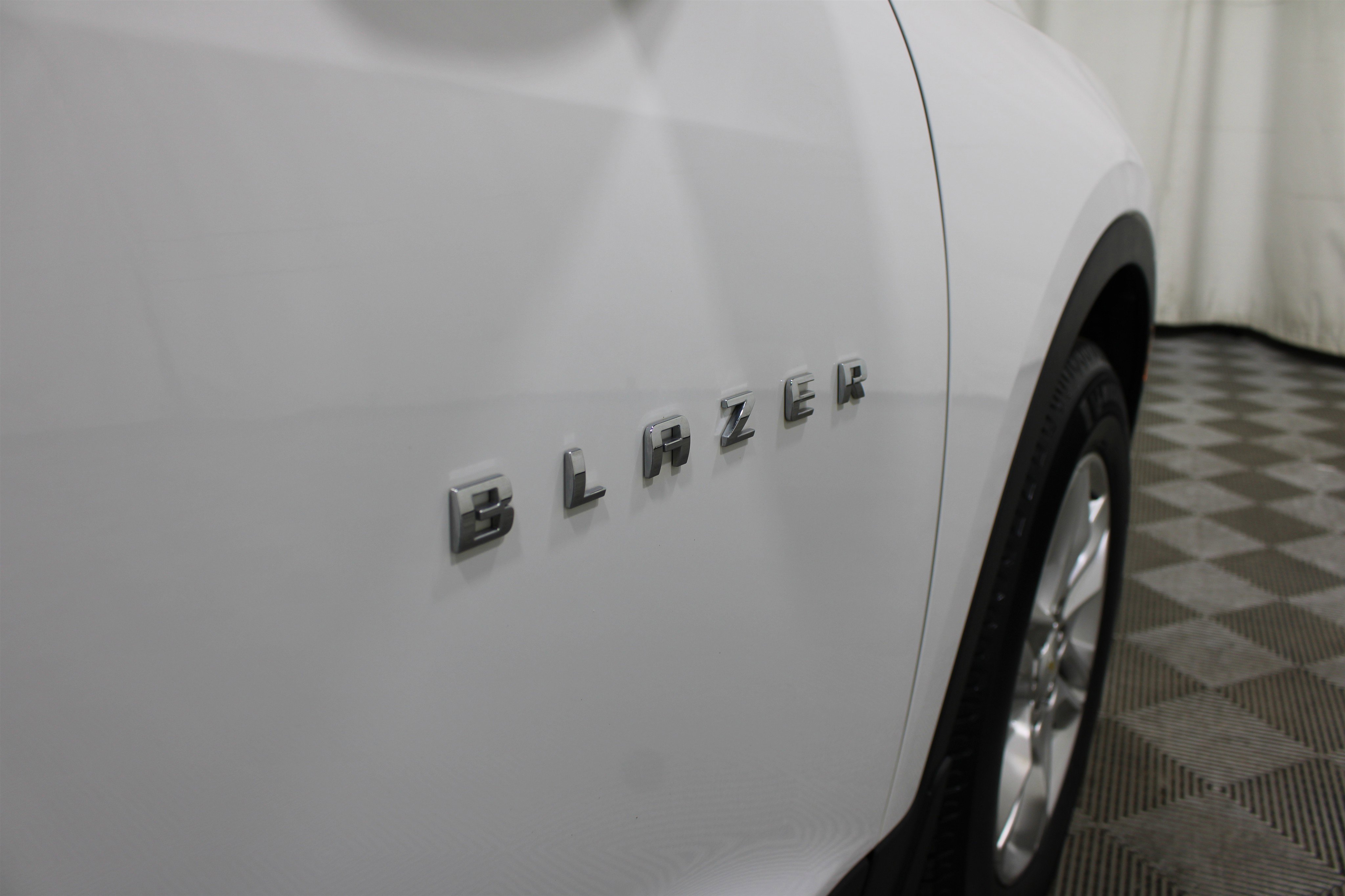 Used 2020 Chevrolet Blazer LT AWD/4WD image 29