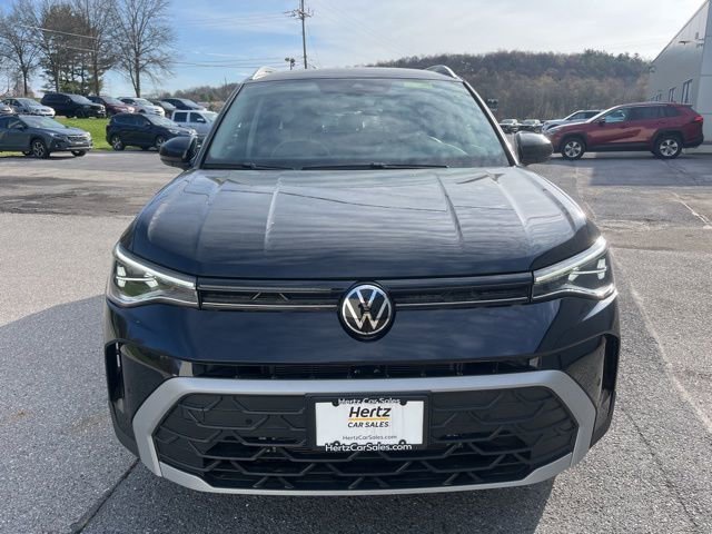 Used 2025 Volkswagen Taos SE image 10