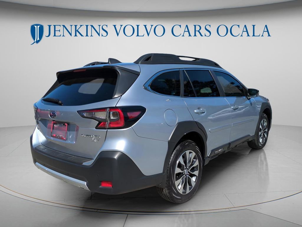 Used 2025 Subaru Outback Limited XT AWD/4WD image 4