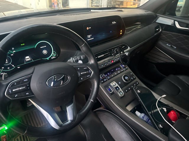 Used 2021 Hyundai Palisade Calligraphy w/ Cargo Package FWD image 9