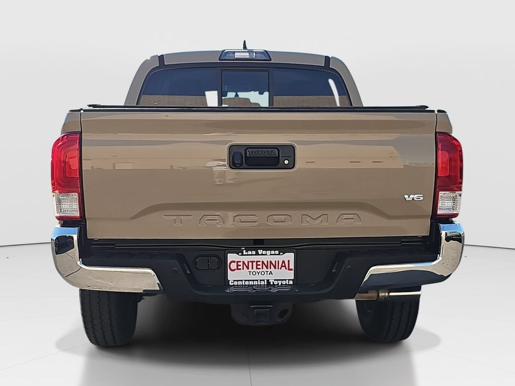 Used 2017 Toyota Tacoma SR5 w/ Tow Package RWD image 6