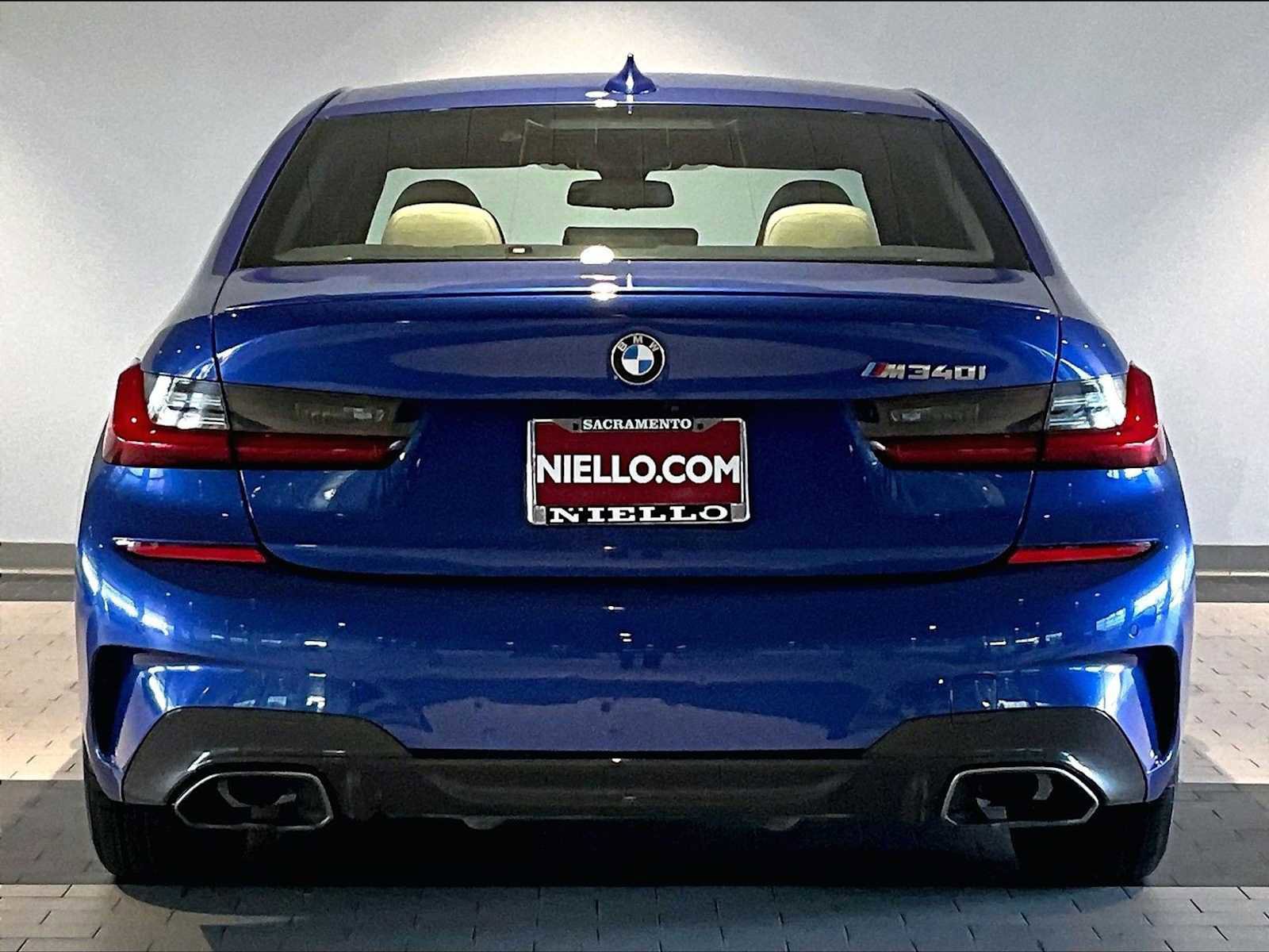 Used 2021 BMW M340i w/ Premium Package RWD image 9