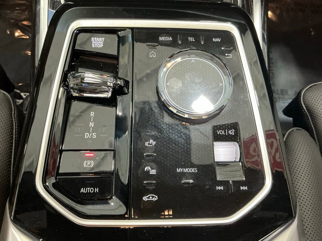 Used 2026 BMW 740i xDrive image 10