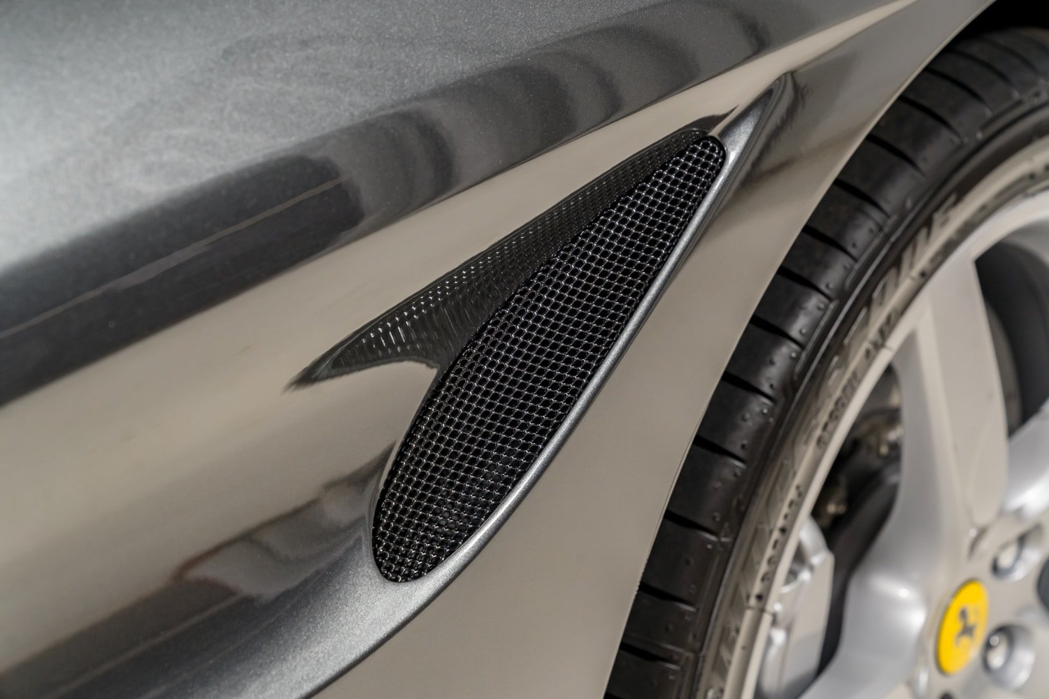 Used 2015 Ferrari California T RWD image 43