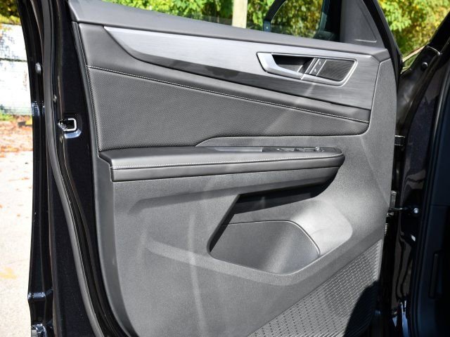 New 2026 Volkswagen Atlas Cross Sport SE image 11