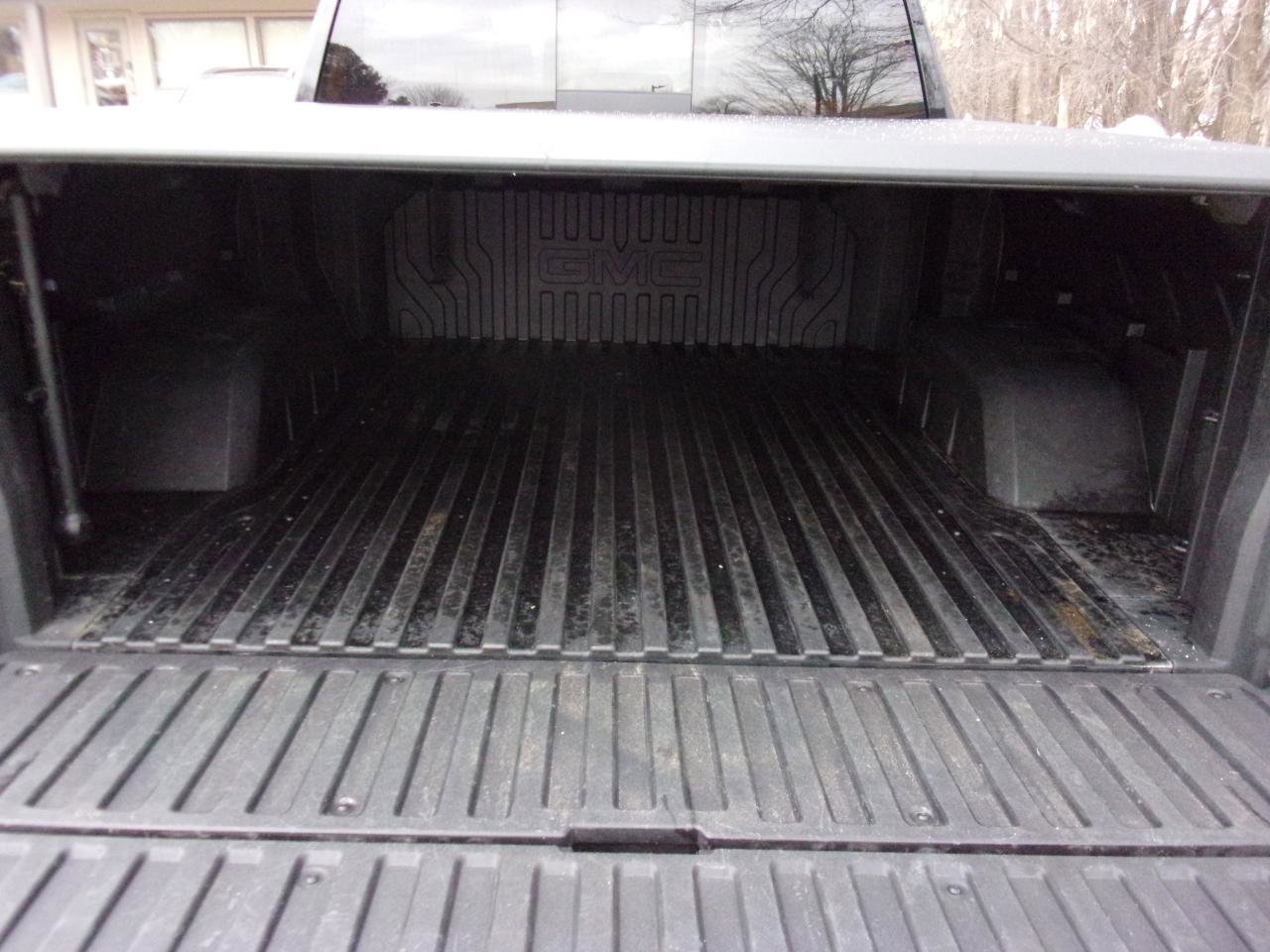 Used 2023 GMC Sierra 1500 Denali Ultimate image 15