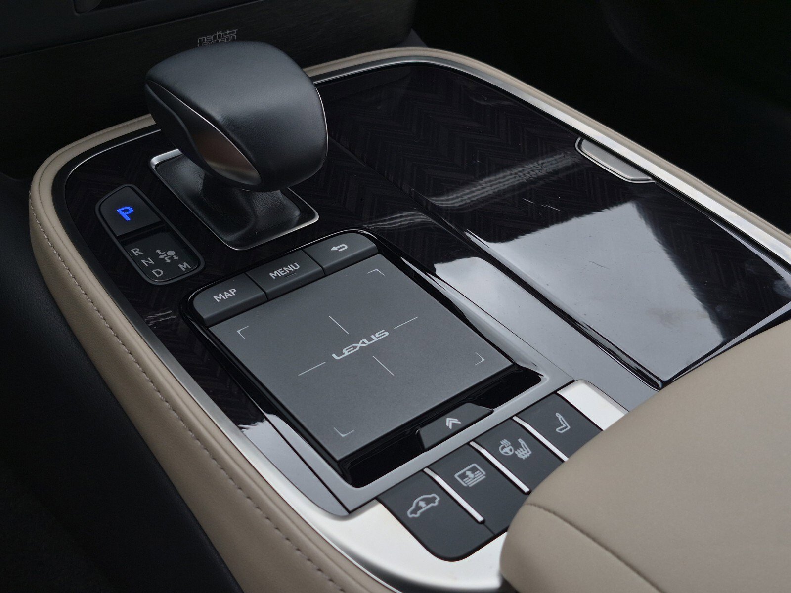 Used 2022 Lexus LS 500 w/ Interior Upgrade Package RWD image 29