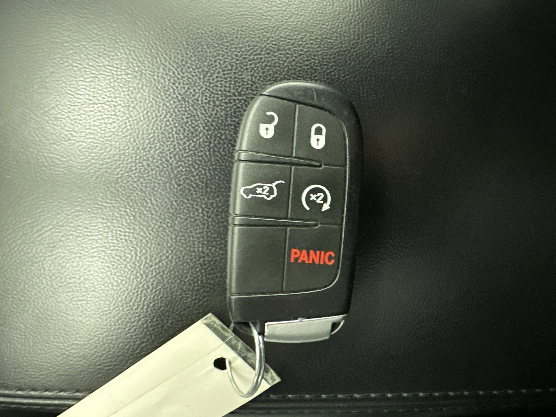 Used 2018 Jeep Grand Cherokee Altitude image 31