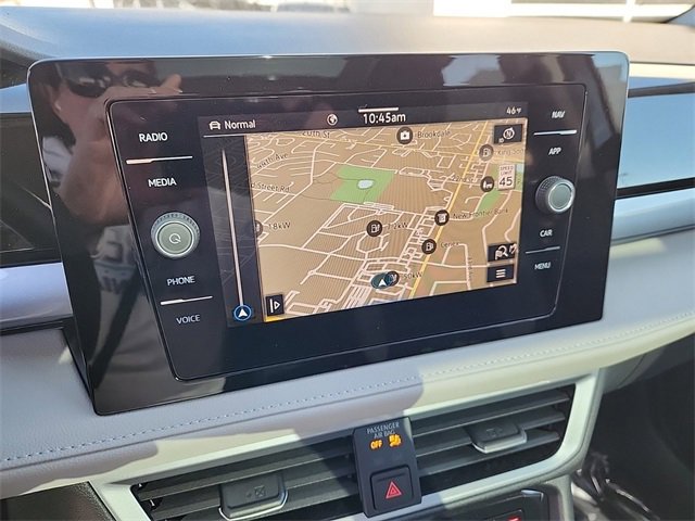 New 2025 Volkswagen Taos SEL image 15