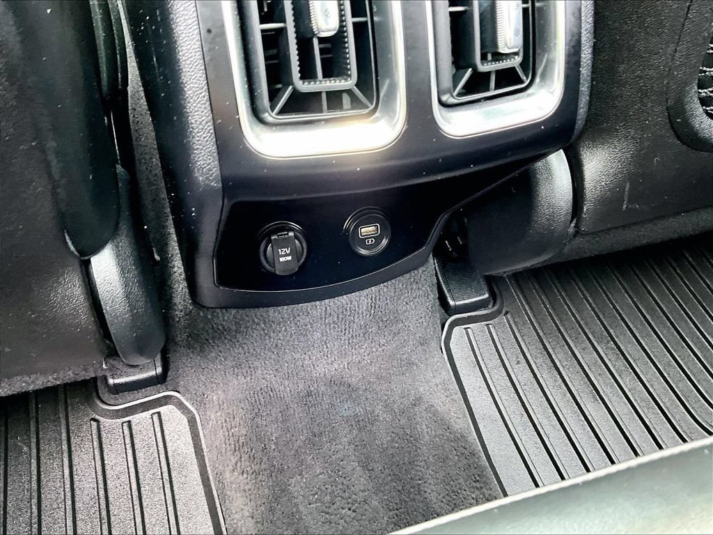 Used 2023 Kia Sorento S w/ Panoramic Sunroof Package AWD/4WD image 29