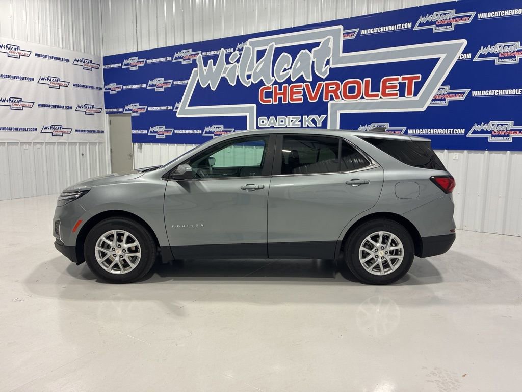 Used 2024 Chevrolet Equinox LT w/ LPO, Floor Liner Package image 3