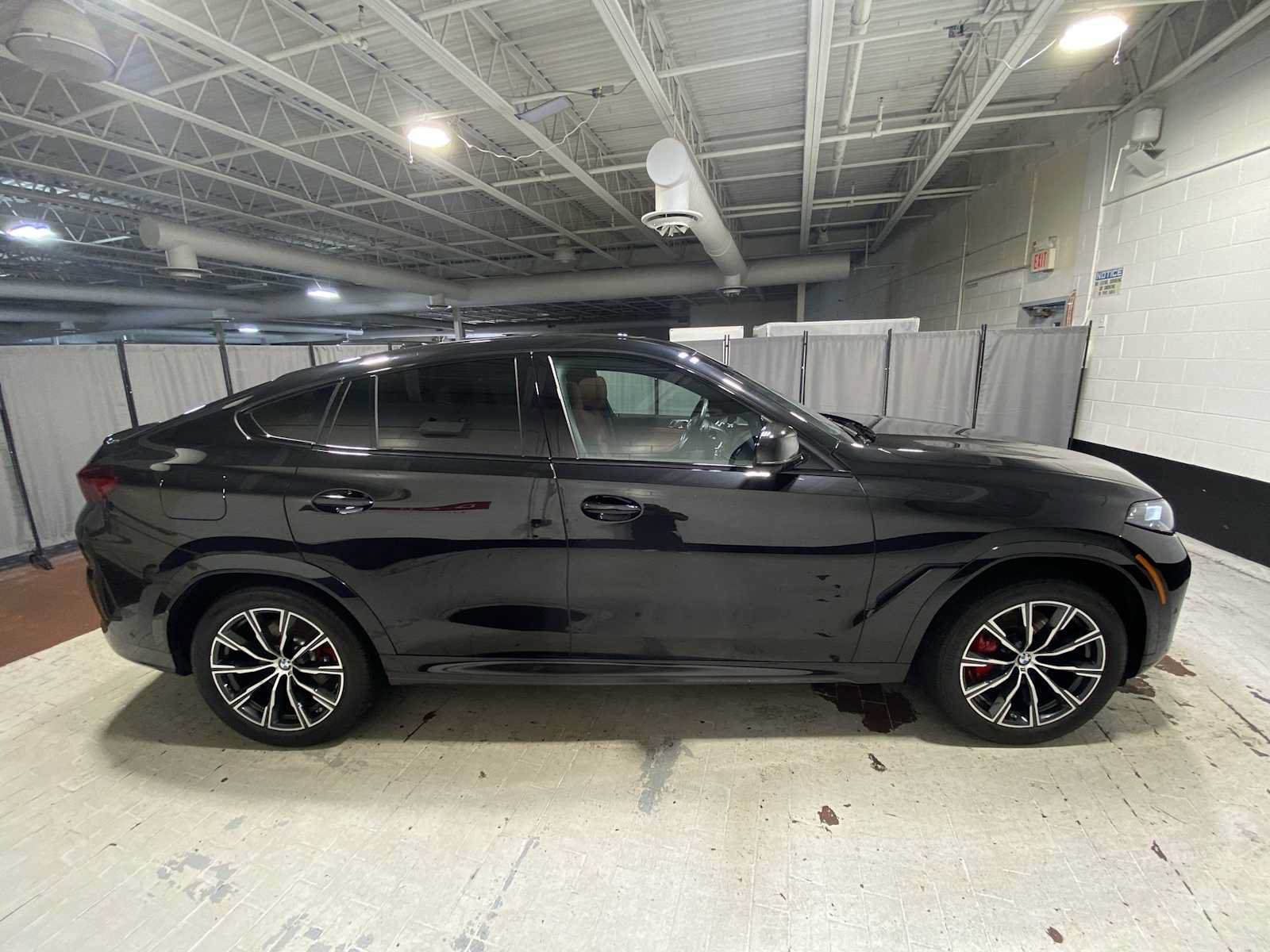 Used 2024 BMW X6 xDrive40i w/ Premium Package AWD/4WD image 27