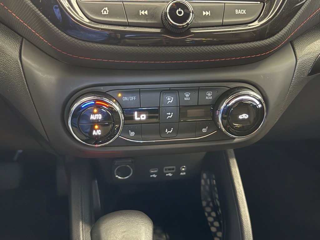 Used 2023 Chevrolet TrailBlazer RS w/ Convenience Package image 17