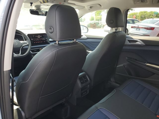 New 2026 Volkswagen Taos SEL AWD/4WD image 10