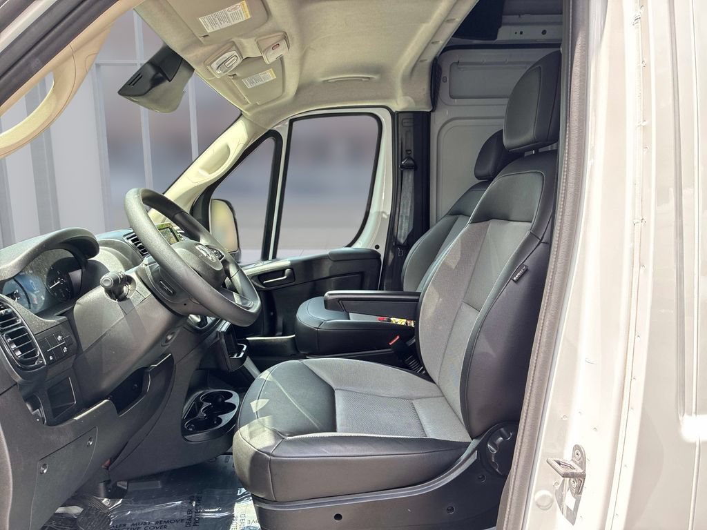 Used 2026 RAM ProMaster 2500 w/ Convenience Group FWD image 21