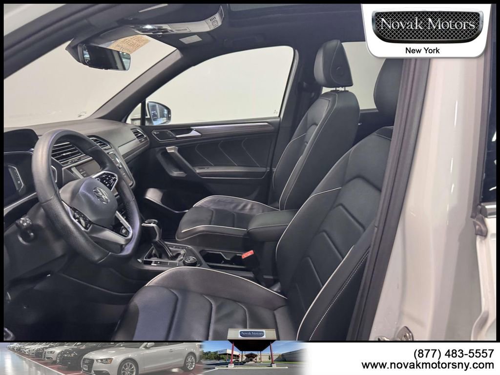 Used 2022 Volkswagen Tiguan SEL R-Line image 13