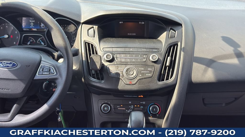Used 2018 Ford Focus SE FWD image 18