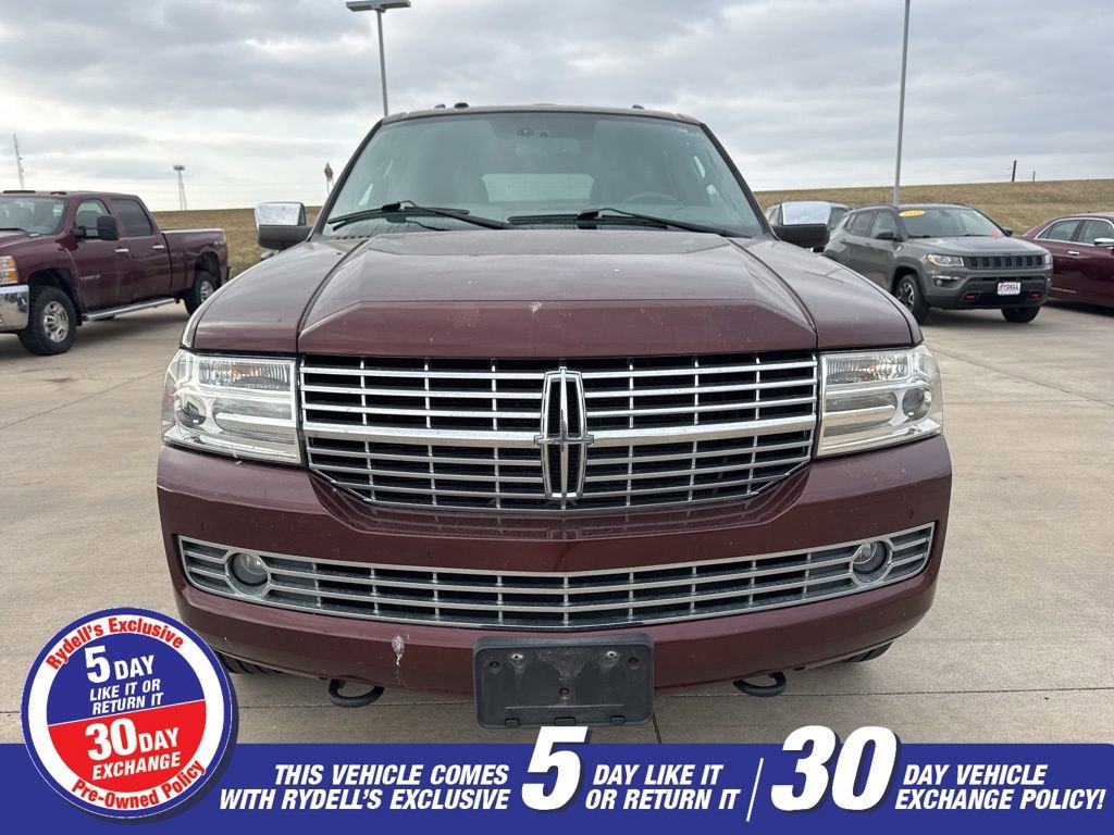 Used 2012 Lincoln Navigator 4WD image 3