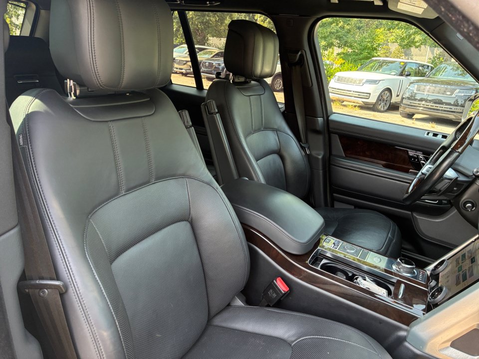 Used 2019 Land Rover Range Rover Supercharged AWD/4WD image 28
