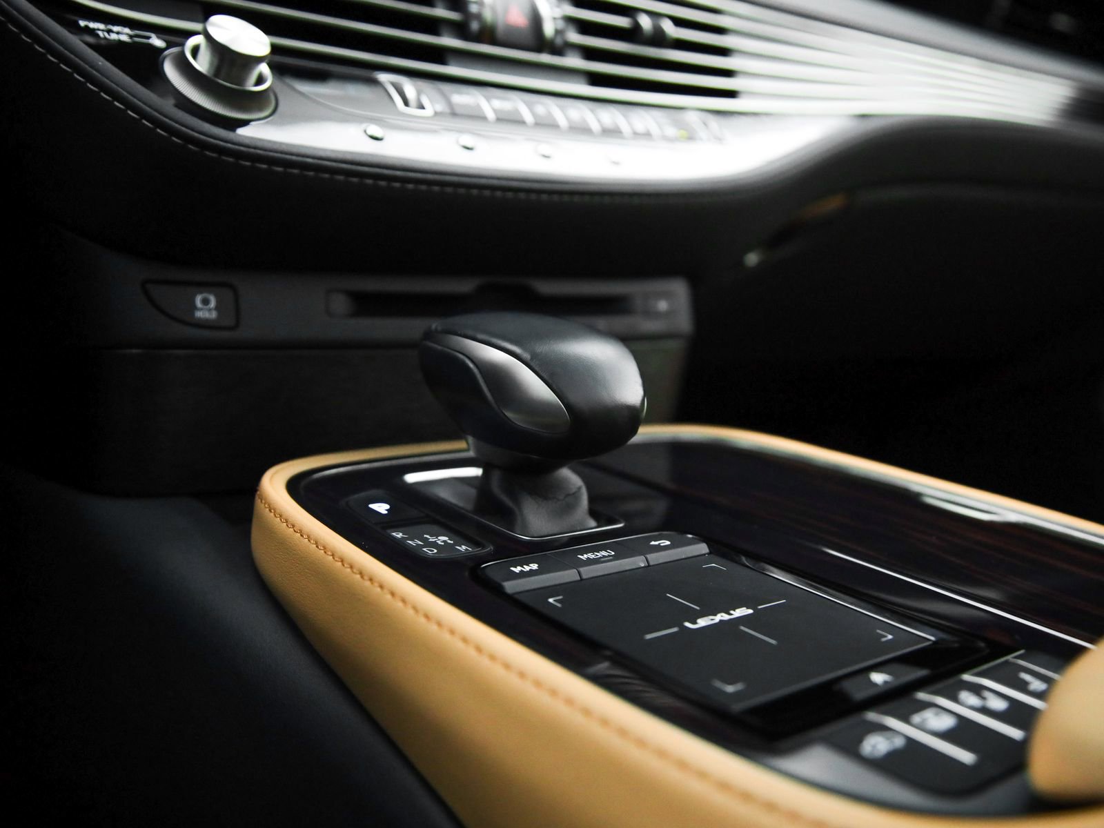 Used 2022 Lexus LS 500 w/ Interior Upgrade Package RWD image 25