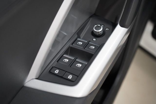 Used 2023 Audi Q3 2.0T Premium image 20