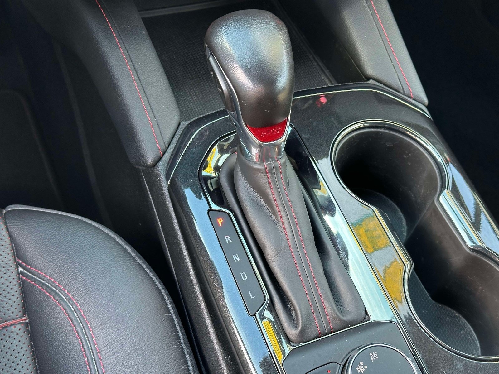 Used 2020 Chevrolet Blazer RS FWD image 30