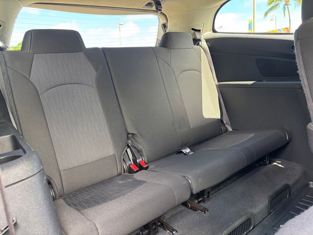 Used 2017 Chevrolet Traverse LT FWD image 13