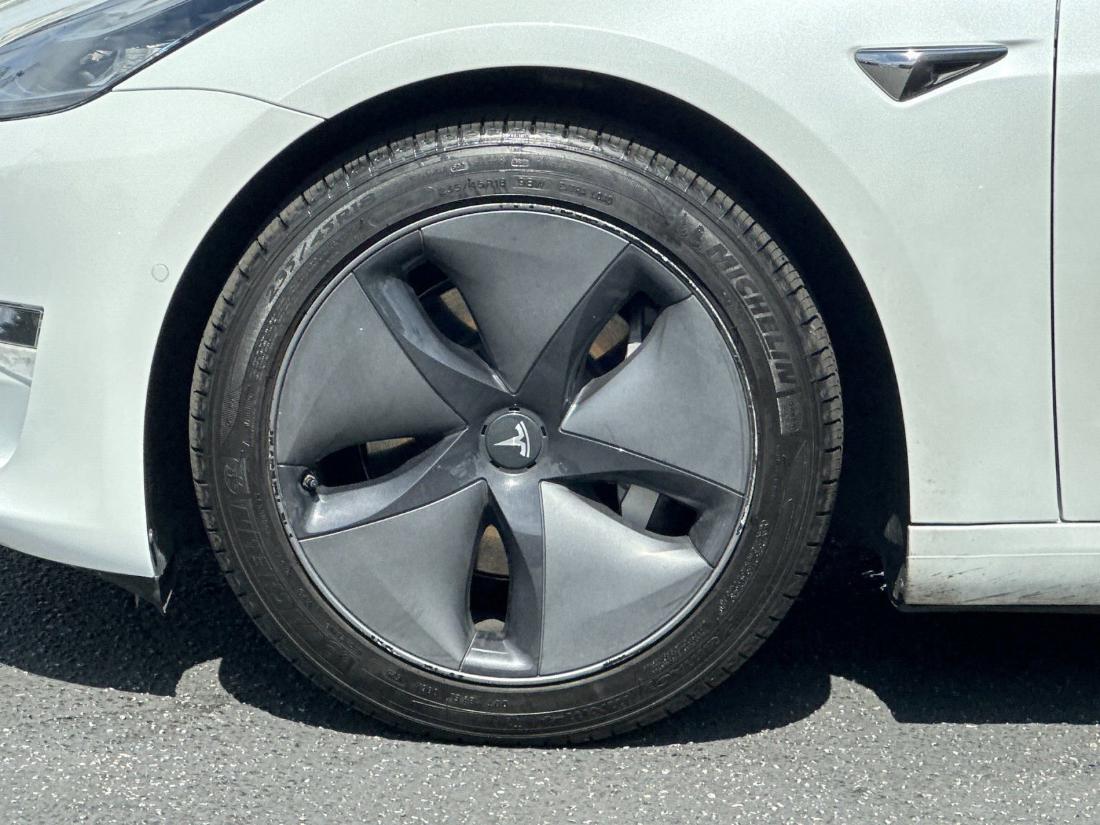 Used 2020 Tesla Model 3 Long Range image 31