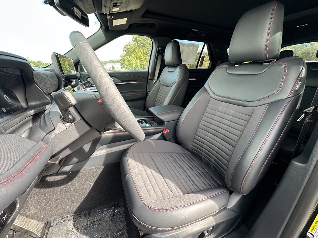 New 2027 Ford Explorer ST-Line w/ Premium Package AWD/4WD image 17