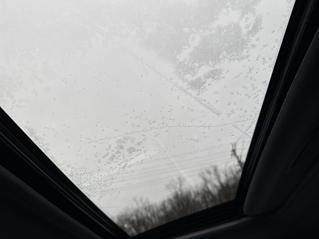 Used 2023 Toyota Sienna XSE image 18