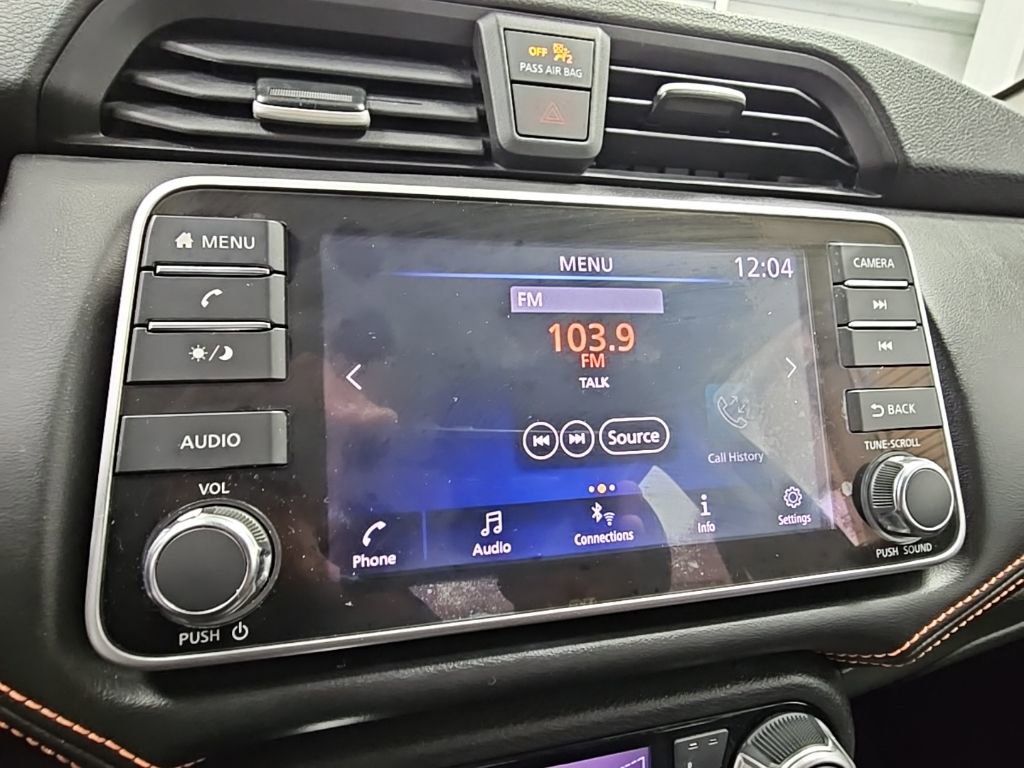 Used 2021 Nissan Versa SR w/ Convenience Package image 13