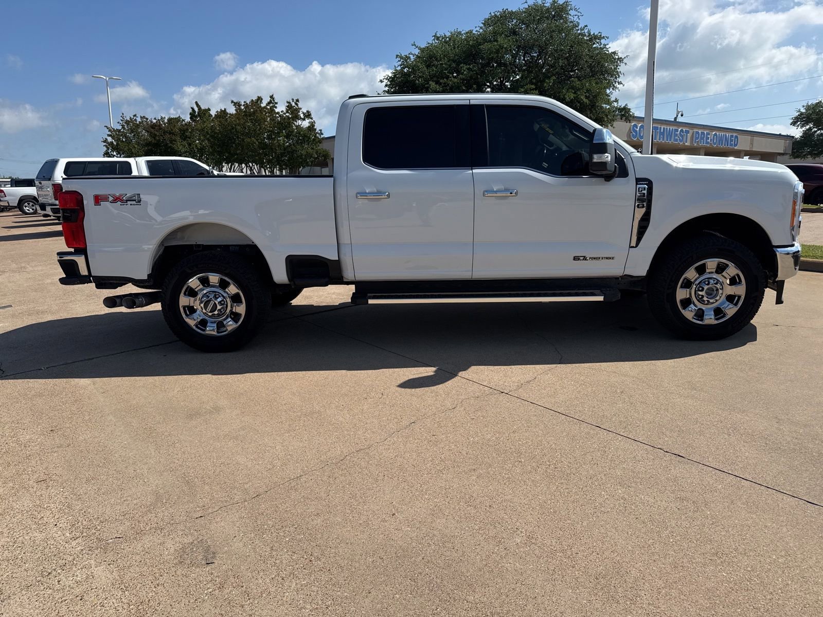 Used 2023 Ford F350 Lariat w/ Chrome Package AWD/4WD image 8