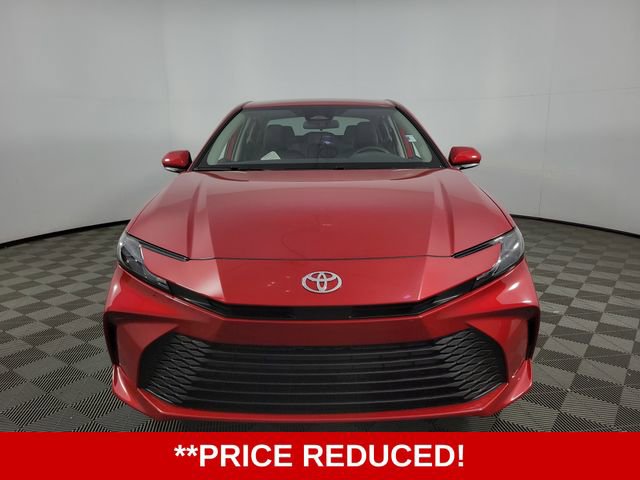 Used 2026 Toyota Camry LE image 2