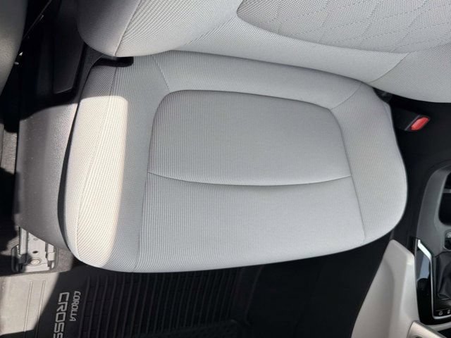 Certified 2025 Toyota Corolla Cross L FWD image 15