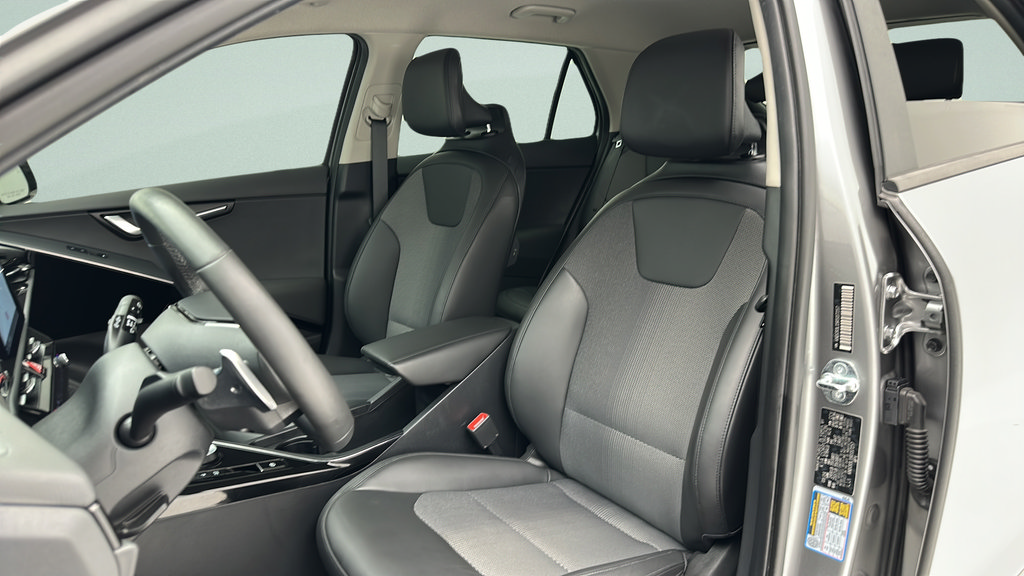 Used 2024 Kia Niro Wind w/ Wind Preserve Package FWD image 15